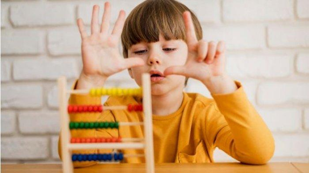 Cara Ajari Si Kecil Berhitung di Usia Tiga Tahun