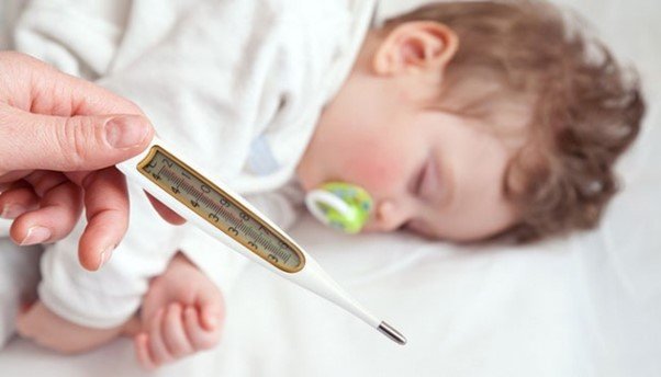 Demam Menyerang Si Kecil, Apa yang Harus Dilakukan?