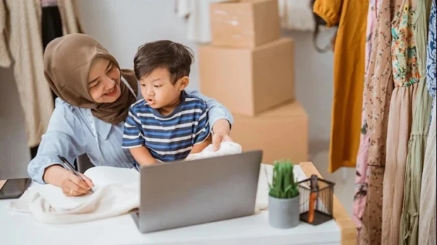 Tantangan Besar dalam Mendidik Anak Akhir Zaman