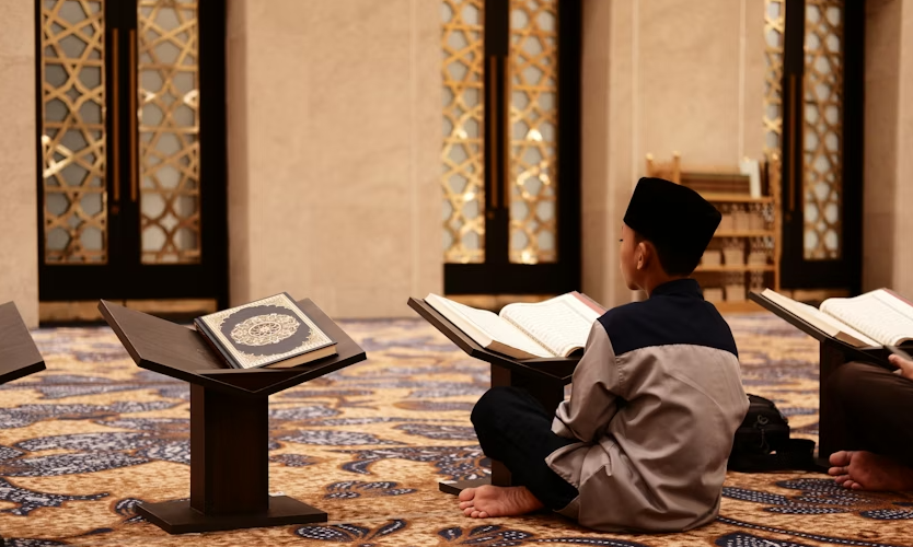 Menanamkan Rasa Syukur dan Cukup Pada Anak